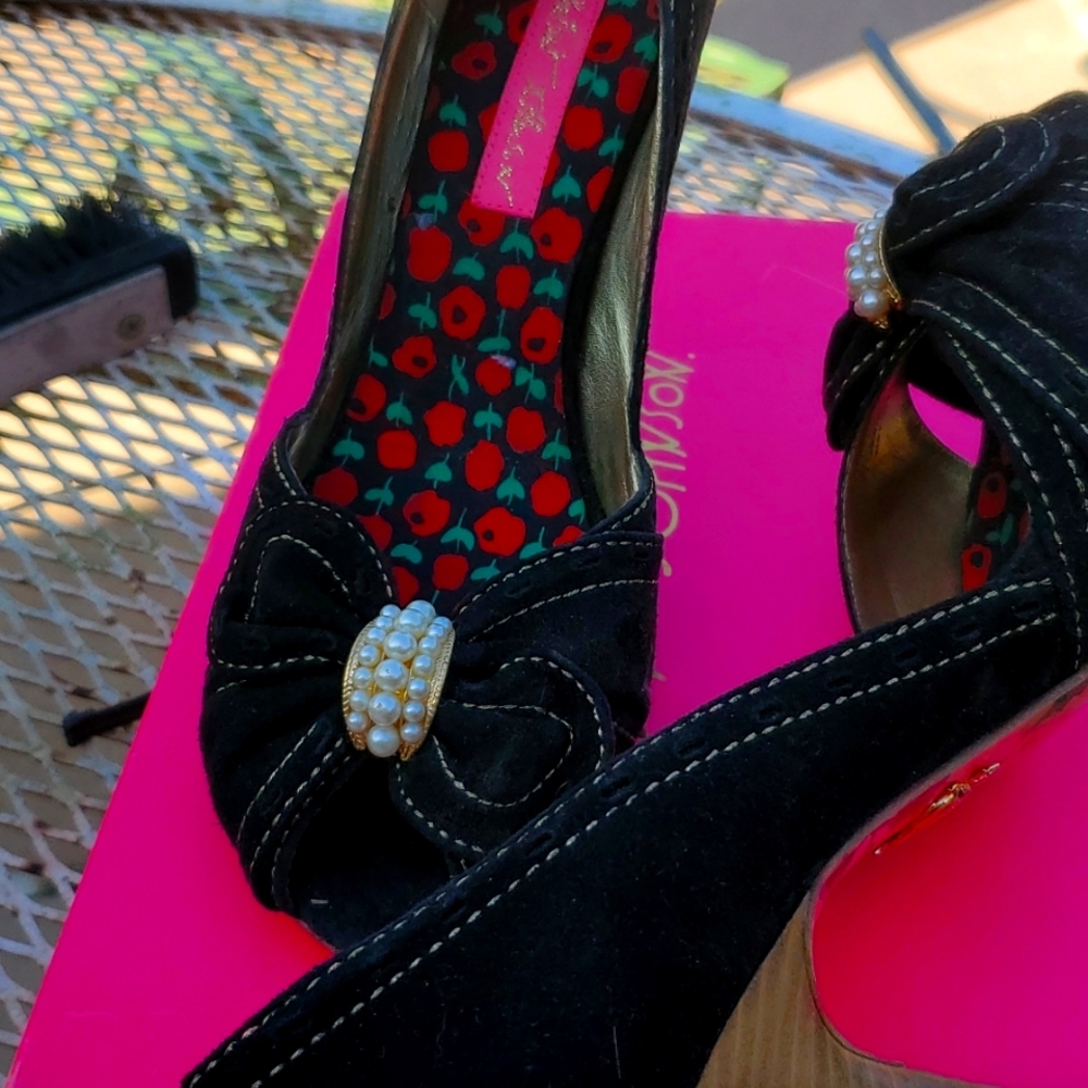 Betsey Johnson pumps. Size 9 worn once to a party comes with original box.